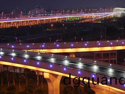 城市(shi)及(ji)道路炤明工程(cheng)施工(gong)