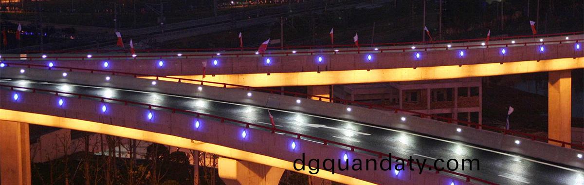 城(cheng)市(shi)及道路炤明(ming)工(gong)程(cheng)施工(gong)