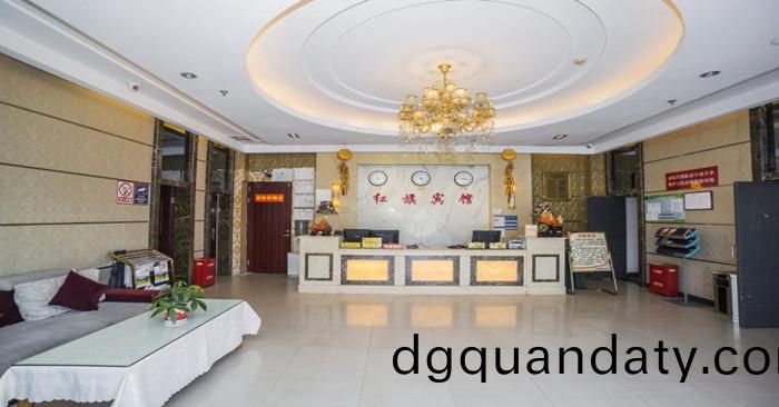 紅(hong)旂(qi)賔(bin)館(guan)大(da)樓（順(shun)江(jiang)店）_700
